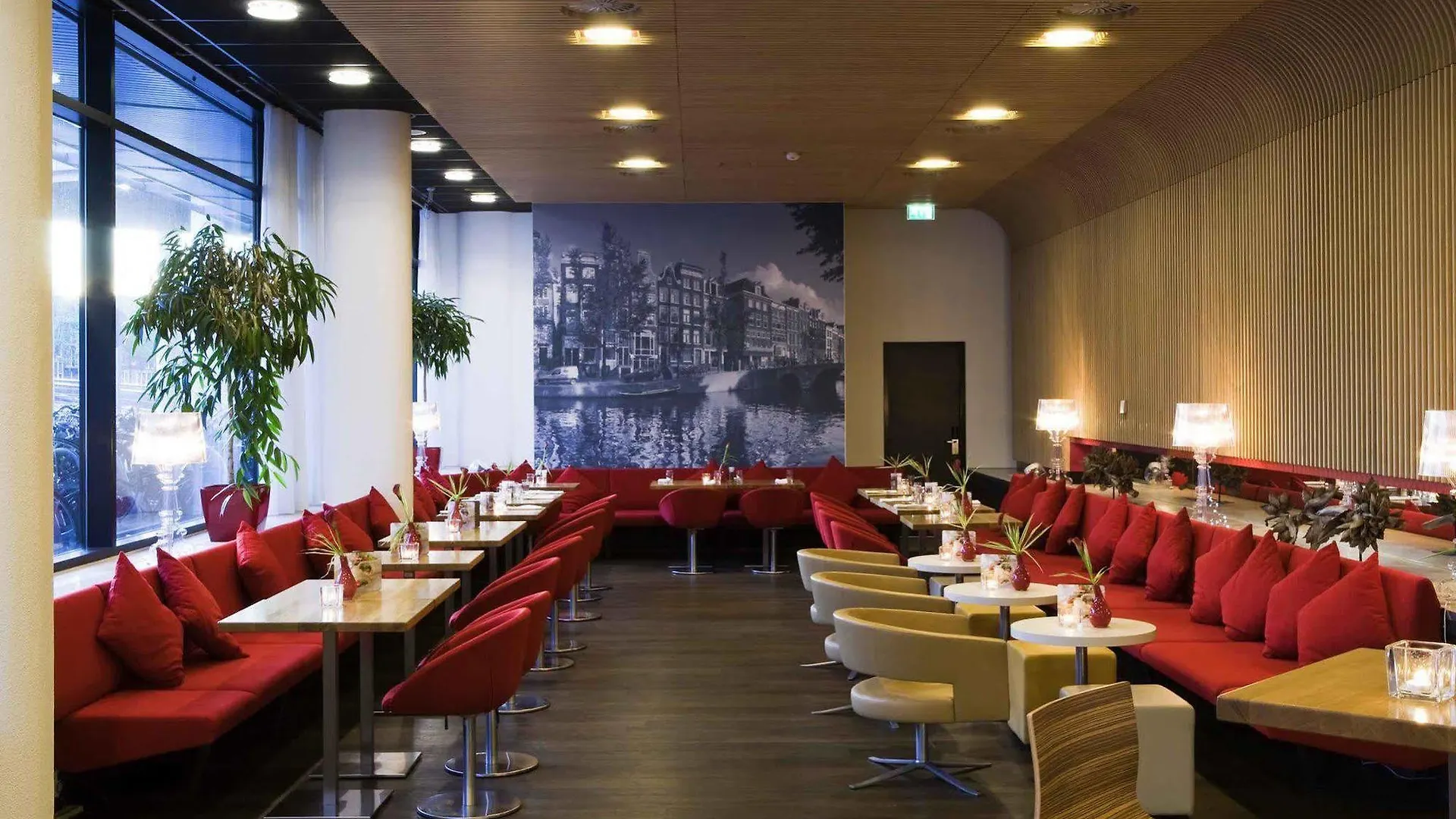 ibis Amsterdam Centre Hotel