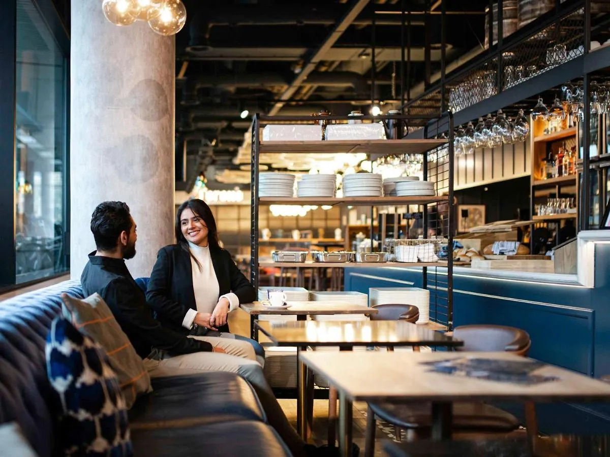 Ibis Amsterdam Centre Hotell 3*,
