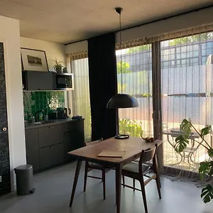 Chez Odette - Free Bikes & Private Car Parking Amsterdam